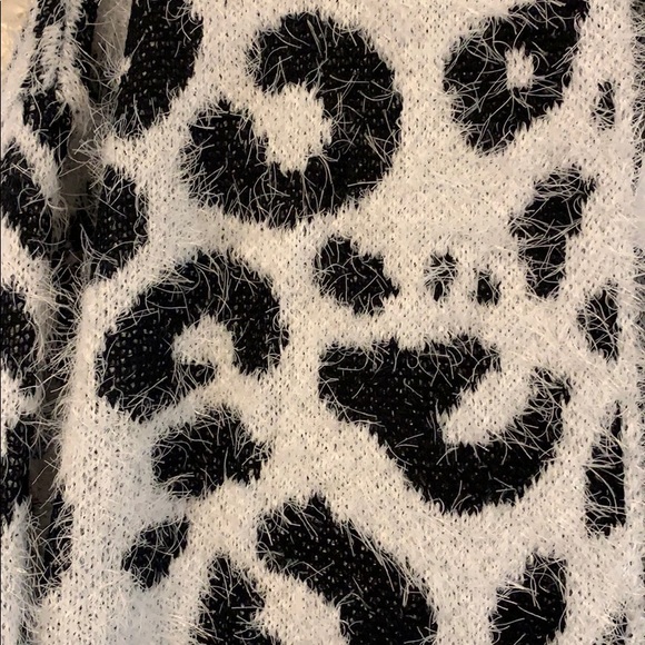 Thyme + Honey NWT - Picture 3 of 9